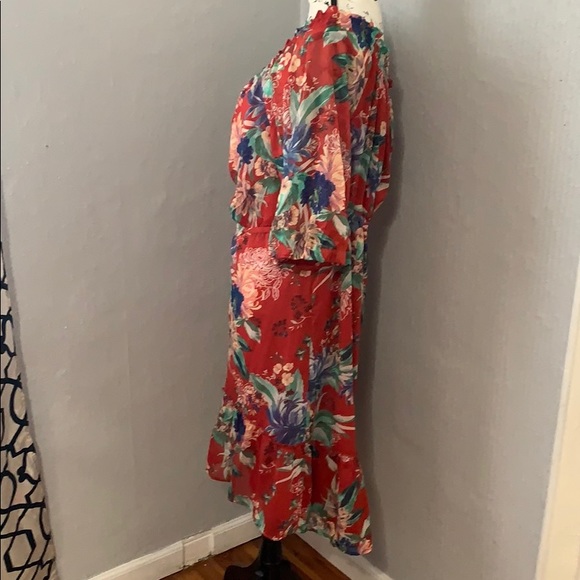 Tropical off the shoulder dress in red - Picture 4 of 8